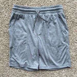 OshKosh B'gosh Boys size 6 Athletic Gray Shorts